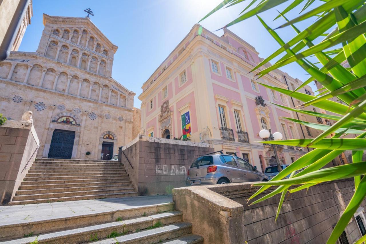 Una Splendida Vista Sulla Cattedrale - Wifi - Ac Cagliari Luaran gambar