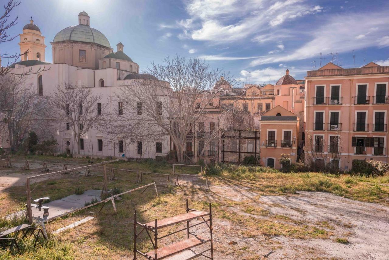 Una Splendida Vista Sulla Cattedrale - Wifi - Ac Cagliari Luaran gambar